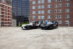 2023-na-slg-s-tech-cruiser-black-ghost-white-lifestyle-group-0922