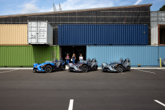 2023-na-slg-slr-polaris-blue-slr-stealth-gray-lifted-lime-slr-stealth-gray-red-lifestyle-0093